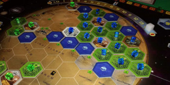 Recensione Terraforming Mars: Ambientazione ottima per un gioco scalabile e longevo.