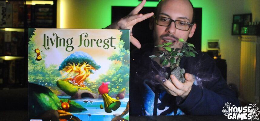 LIVING FOREST: Il Gioco Da Tavolo Che Ti Farà Combattere Con Gli Spiriti Della Foresta (Recensione)